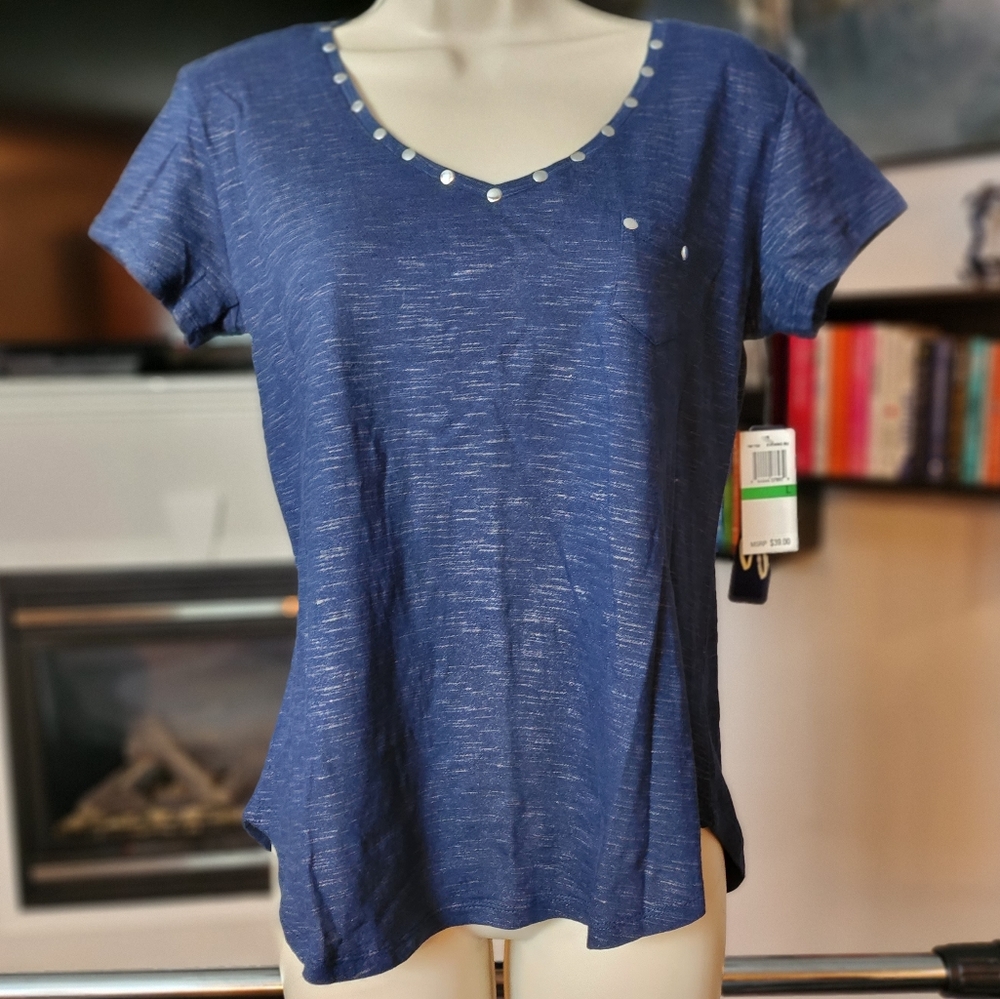 **NWT** Seven7 Distressed Tee w/ Rivets sz L